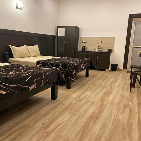 Rr Holiday Inn Kodaikanal Εξωτερικό φωτογραφία